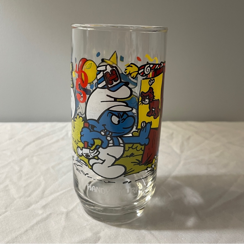 Vintage 1983 Hardee’s Handy Smurf Glass by Peyo